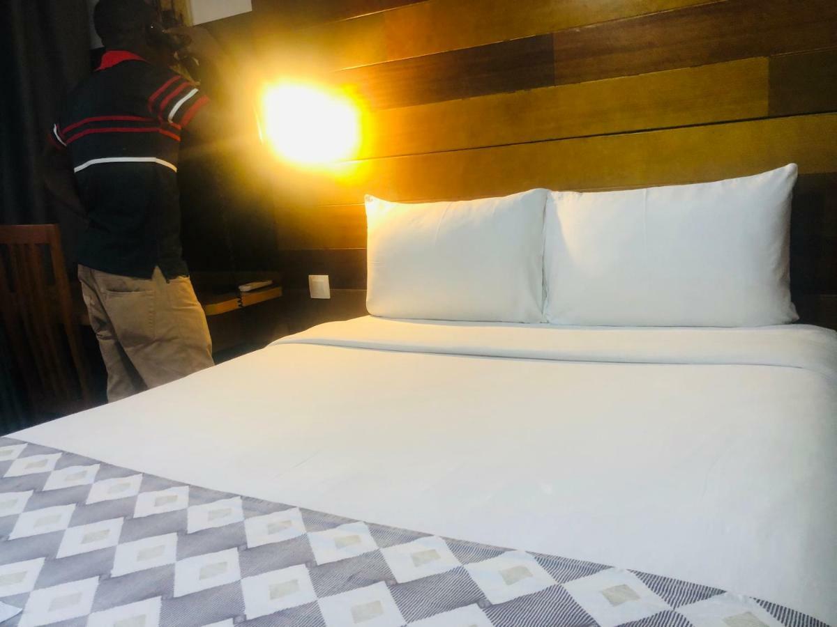 Detente Hotel Αμπιτζάν Εξωτερικό φωτογραφία